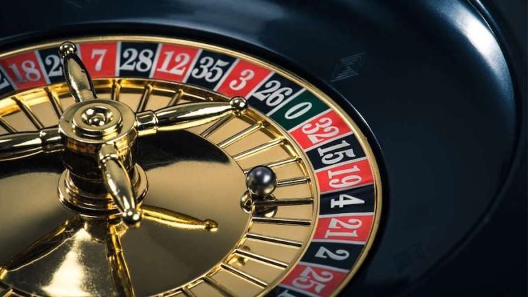 mmkburme တိုက်ရိုက်ကာစီနို VIP Room တွင် Professional Dealer ဖြင့် Baccarat ကစားခြင်း